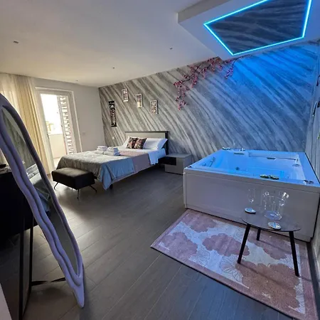 Zenith - Luxury * Bari